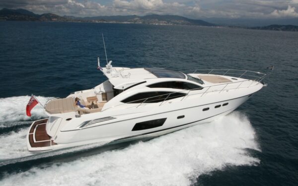 SUNSEEKER PREDATOR 64 - 20M - 12 Passagers*