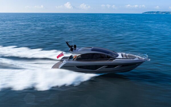 SUNSEEKER PREDATOR 65 - 20M - 8 Passagers*