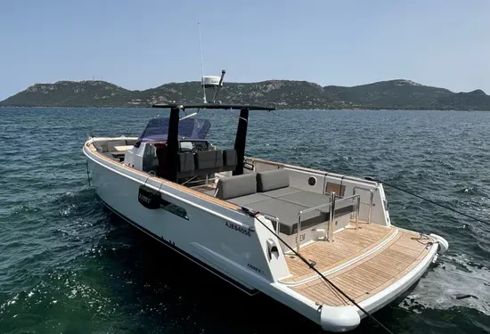 FJORD 36 - 11M - 10 Passagers**