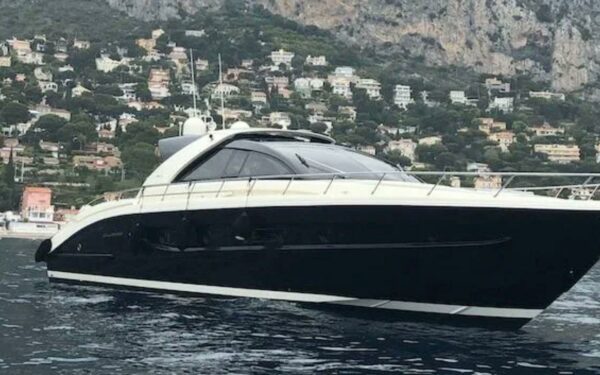 RIVA 68 EGO - 20M - 12 Passagers**