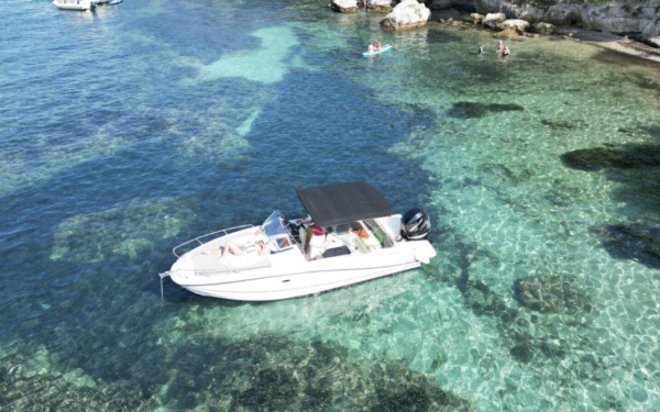 Quicksilver Activ 755 Sundeck - 7M - 8 Passagers**