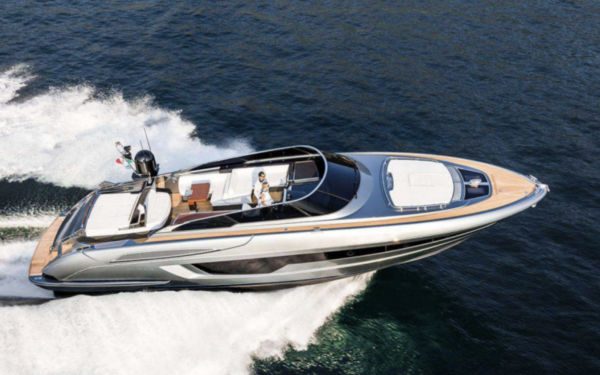 RIVALE 56 - 17M - 8 Passagers**